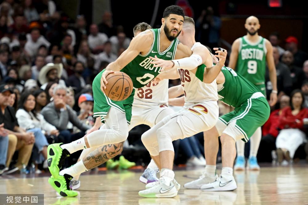 尤为明显的 尤为明显的