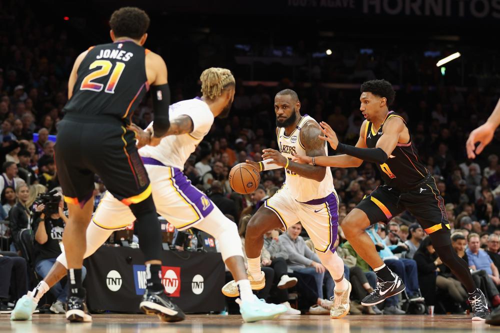 屡暴露短板 屡暴露短板